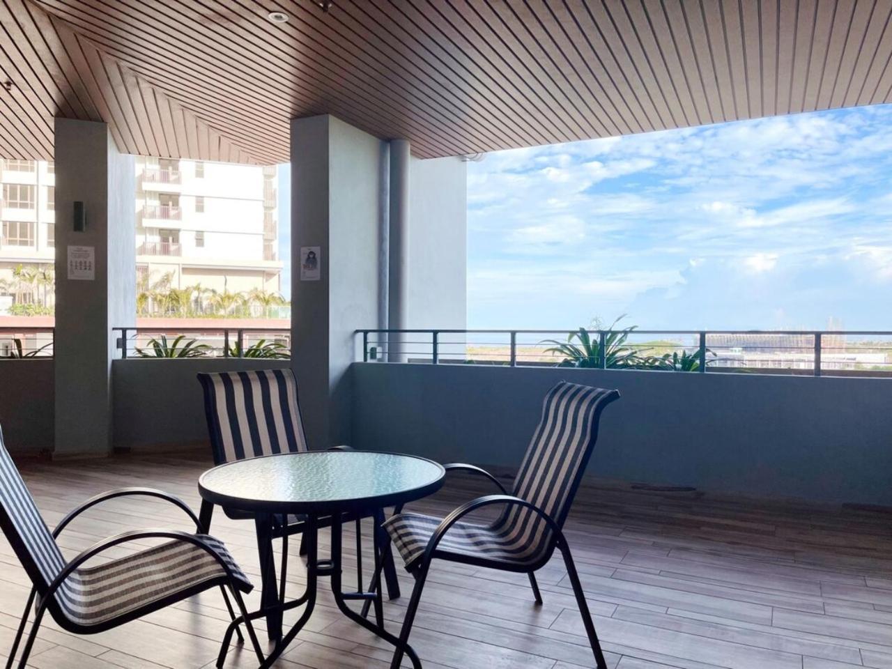 Atlantis Residences Melaka Esterno foto