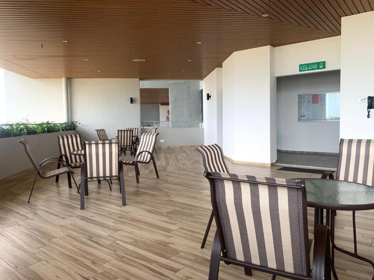Atlantis Residences Melaka Esterno foto
