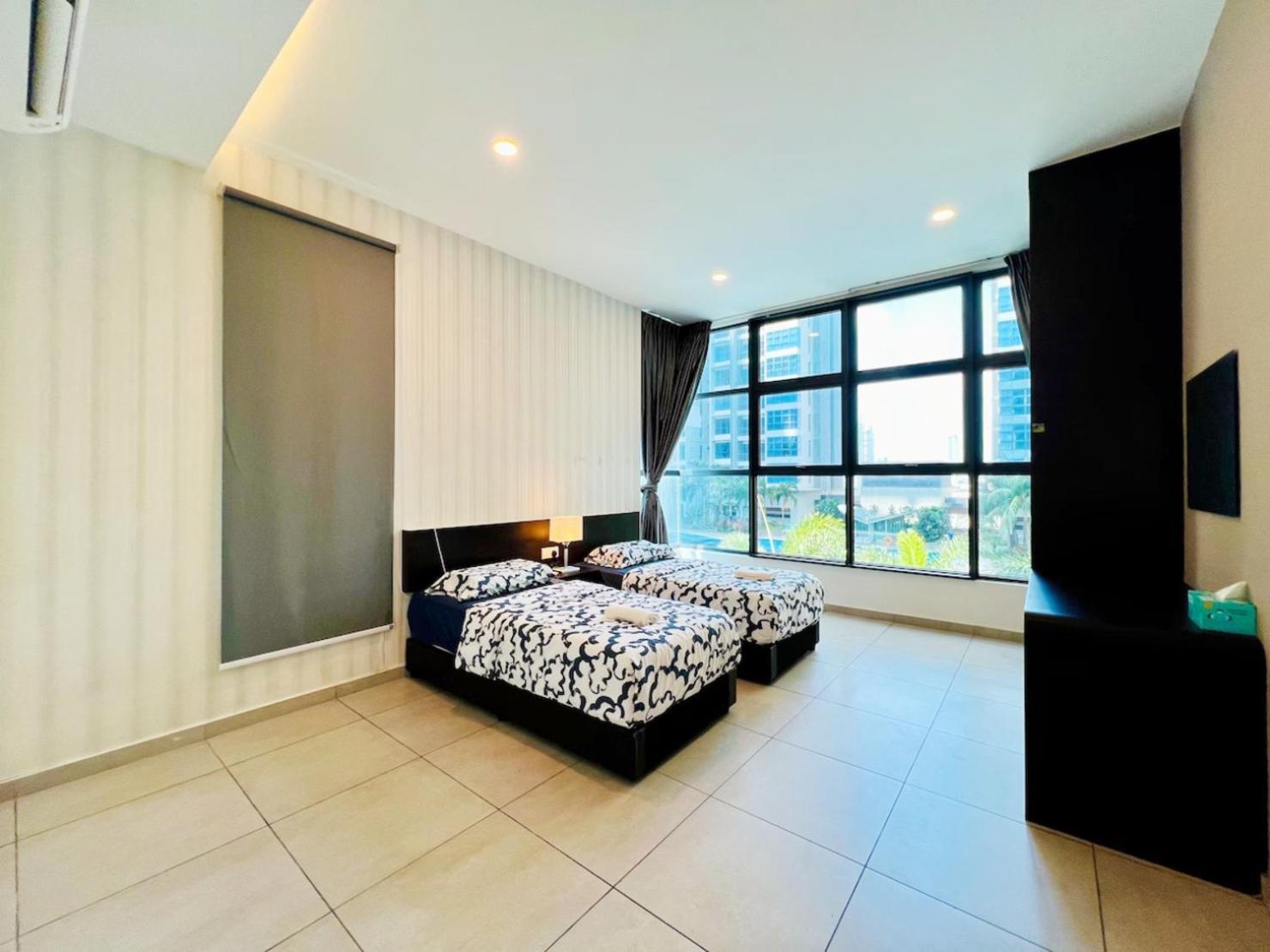 Atlantis Residences Melaka Esterno foto