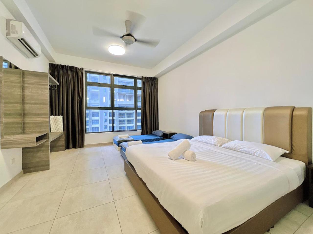 Atlantis Residences Melaka Esterno foto